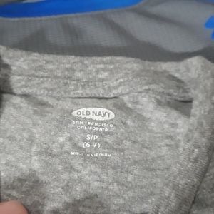 Old navy tee